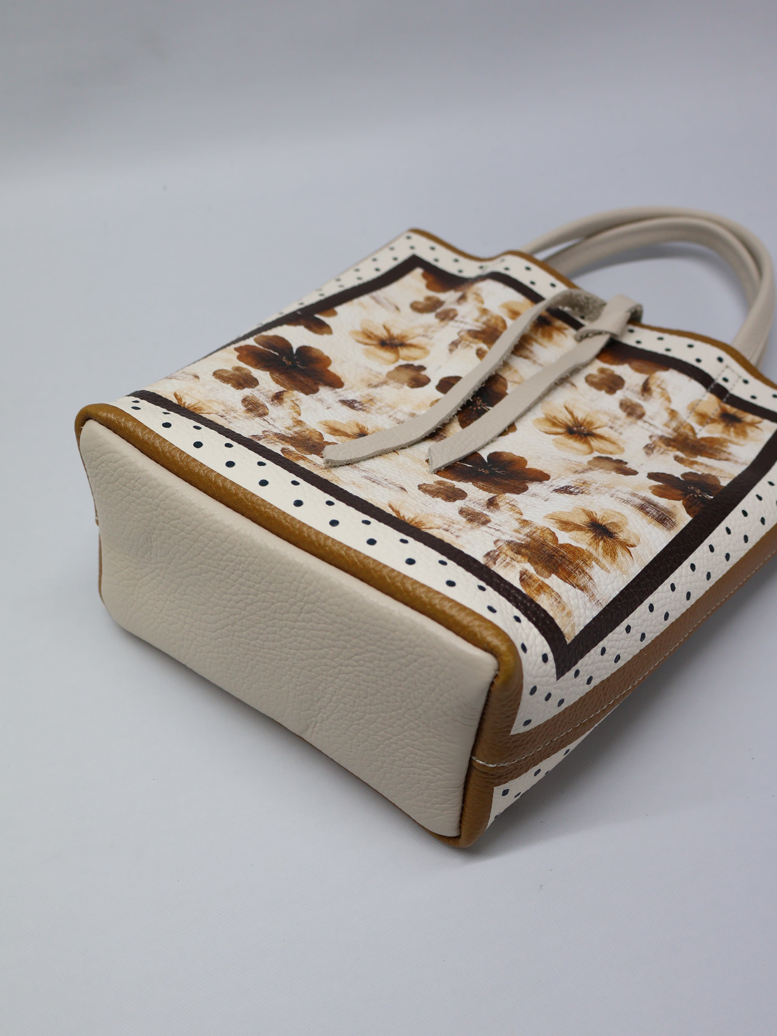 Piccola borsa tote "FlowersBrown"