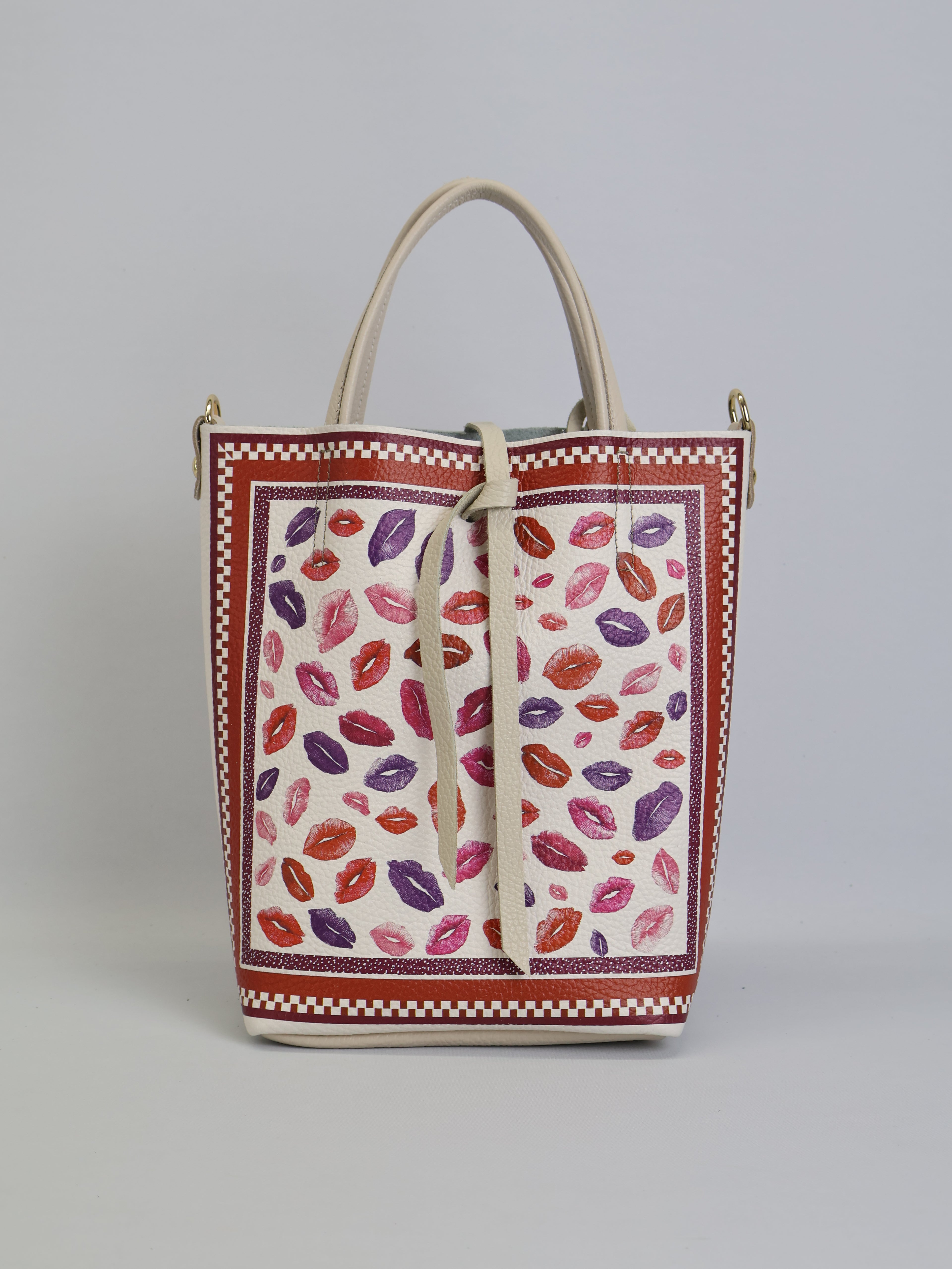 Piccola borsa tote "KISSES"
