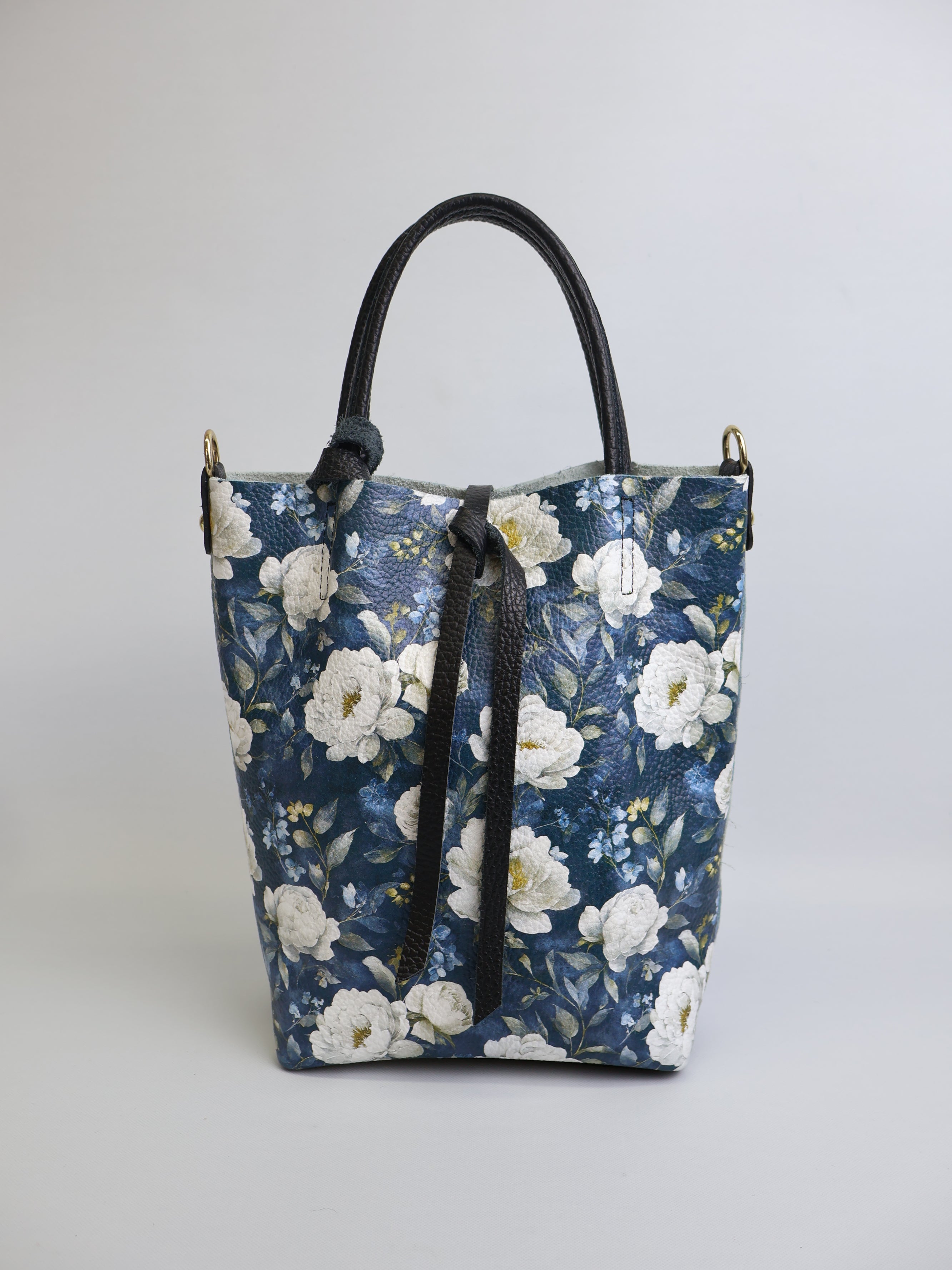 Piccola Tote Bag "Midnight Peonies"