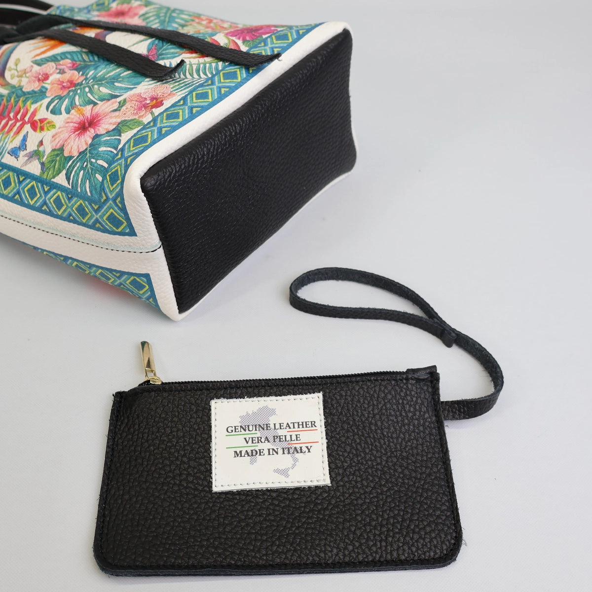 Piccola Tote Bag - Tropical & Wilds